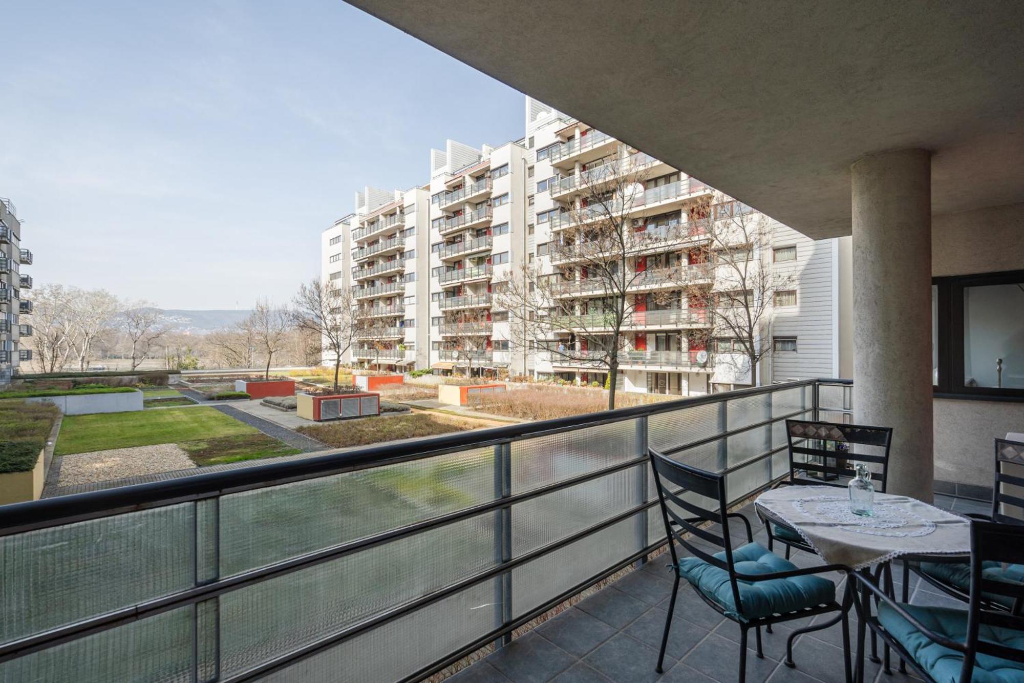 Heart And Soul Apartment Budapeste Exterior foto